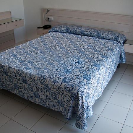 Hotel Bahia Cala Santandria  Room photo