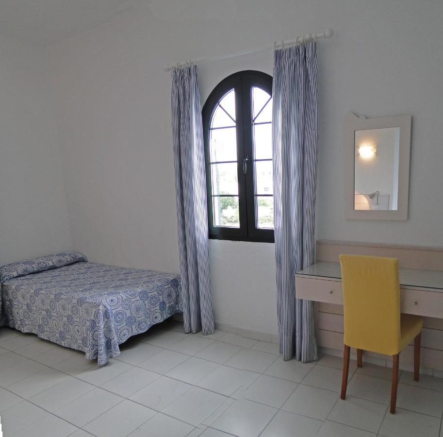 Hotel Bahia Cala Santandria  Room photo